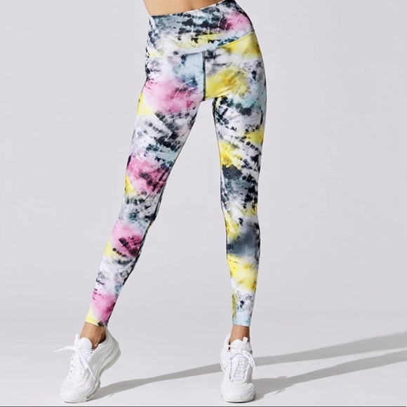 Beach Riot Sunburst Tie dye set - Picture 5 of 10